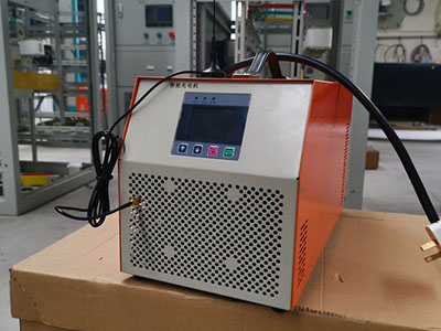 四川24V/80A智能充电机